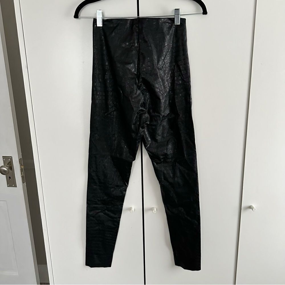 Commando Faux Leather Animal Legging in Croc - Picture 3 of 4